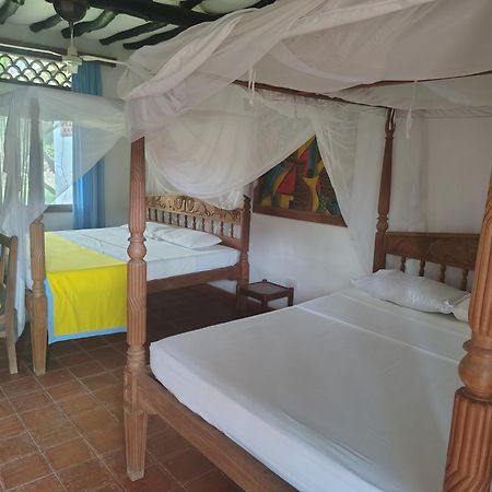Mangro Hotel Diani Beach Exteriör bild
